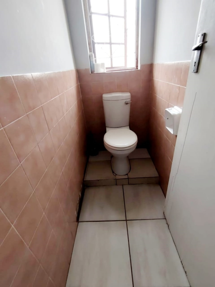 4 Bedroom Property for Sale in Amalinda Eastern Cape